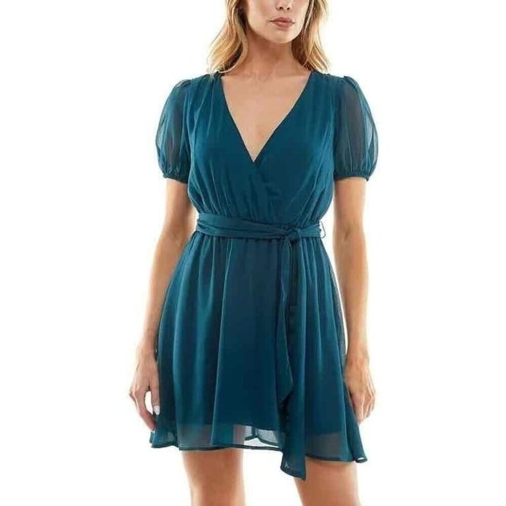 NWT Speechless Solid Jade Puff Sleeves Chiffon Fit & Flare Size Medium Juniors